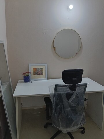 Team Area in 2 BHK Apartment at Amrapali Golf Homes, Sector 4 Greater Noida – for Rent