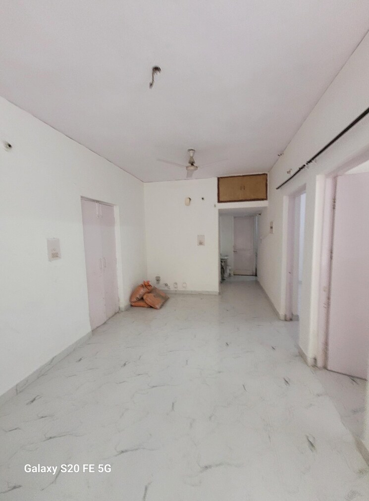 Bathroom, sector 12 dwarka 2 Bedroom 1200 Sq.Ft. Apartment In Sector 12 Dwarka Delhi 9780681