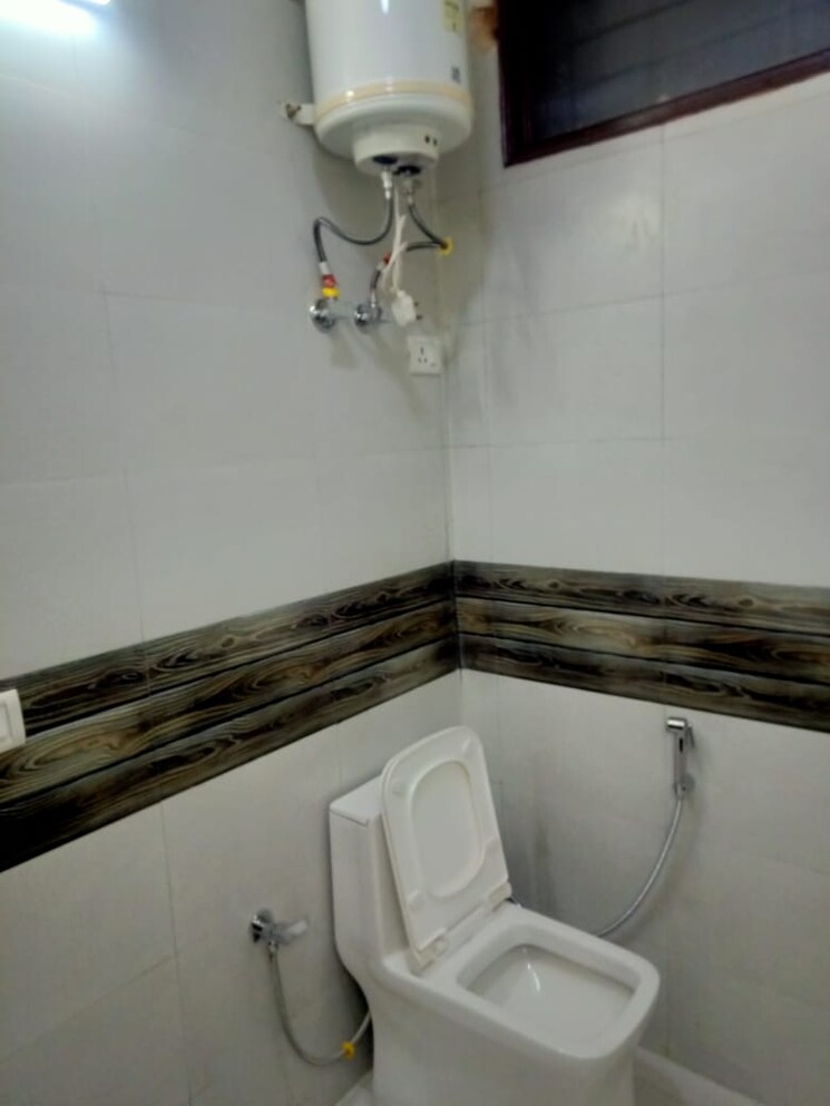 Bathroom, khirki extension 2 Bedroom 75 Sq.Yd. Builder Floor In Khirki Extension Delhi 9780973