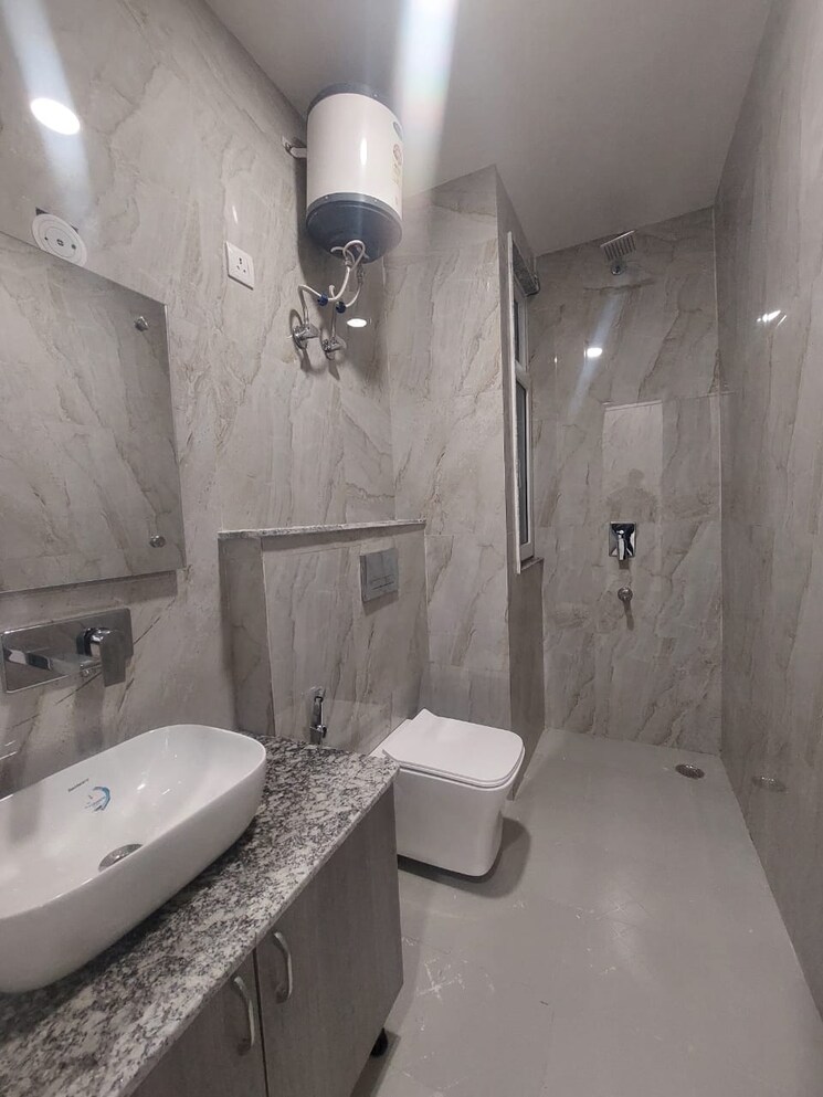 Bathroom, sector 28 6+ Bedroom 6000 Sq.Ft. Independent House In Sector 28 Gurgaon 9780775