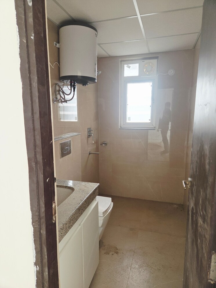 Bathroom, rishita-manhattan 3 Bedroom 1611 Sq.Ft. Apartment In Gomti Nagar Lucknow 9781048