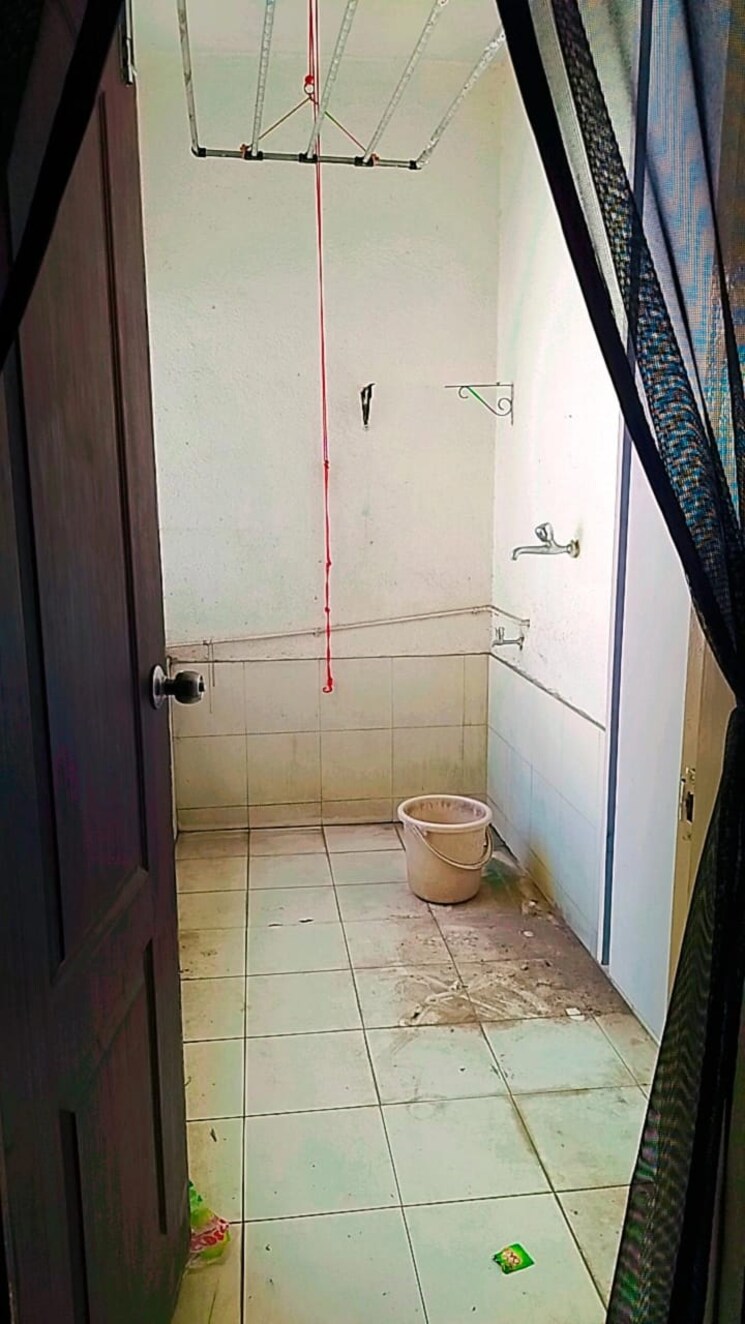 Bathroom, kumar-picasso 2 Bedroom 1250 Sq.Ft. Apartment In Hadapsar Pune 9781156