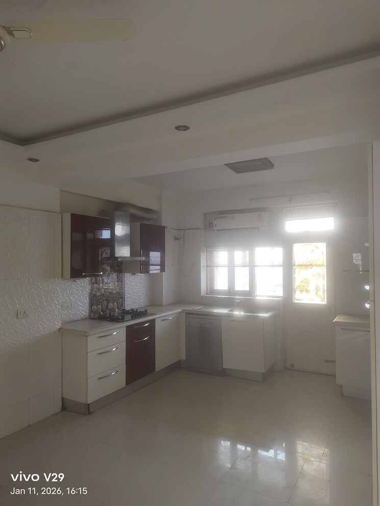 Room, omaxe-the-nile 3 Bedroom 2100 Sq.Ft. Apartment In Sector 49 Gurgaon 9781223