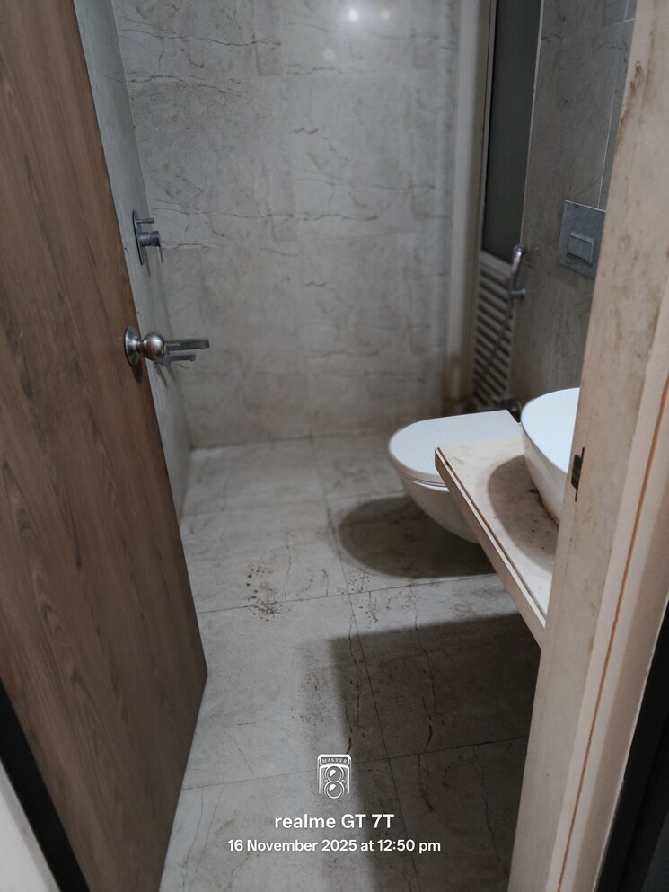 Bathroom, dosti-west-county-phase-4-dosti-pine 2 Bedroom 695 Sq.Ft. Apartment In Balkum Pada Thane 9781242