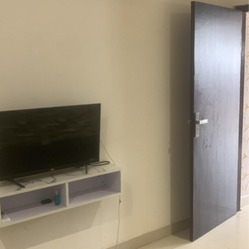 Furnished Amenities in 1 BHK Builder Floor at Aura Homes, High Ground – for Rent