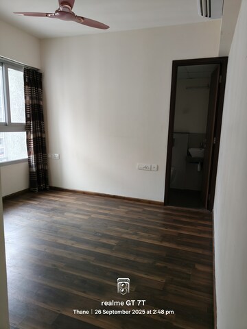 Room in 2 BHK Apartment at Piramal Vaikunth, Balkum Pada – for Rent