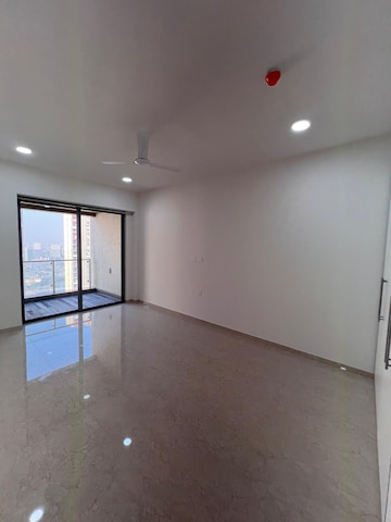 Room in 4 BHK Apartment at Lodha New Cuffe Parade, Wadala – for Rent