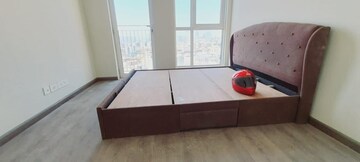 Furnished Amenities in 3.5 BHK Apartment at Ireo The Corridors, Sector 67a – for Rent