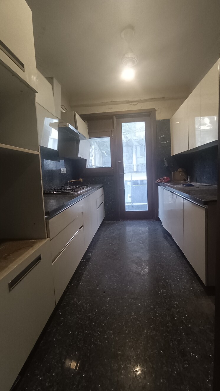 Kitchen, greater kailash i 3 Bedroom 250 Sq.Yd. Builder Floor In Greater Kailash I Delhi 9781364