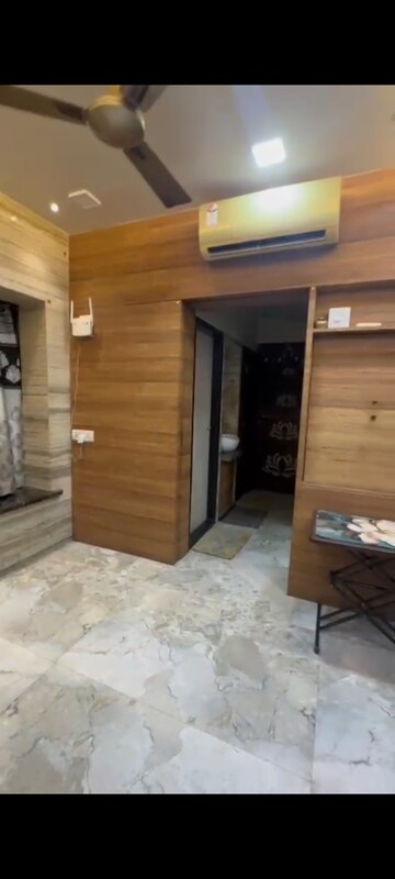 Room in 1 BHK Apartment at Mulund East – for Sale