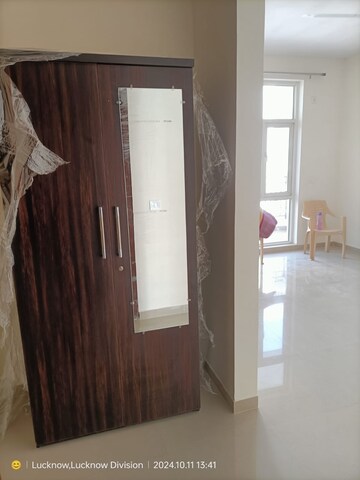 Building Lobby in 3.5 BHK Apartment at Omaxe Waterscapes, Gomti Nagar – for Rent