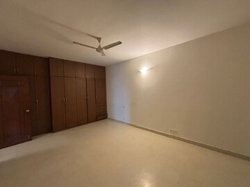 Room in 3 BHK Apartment at Prestige Elgin, Richmond Town – for Rent