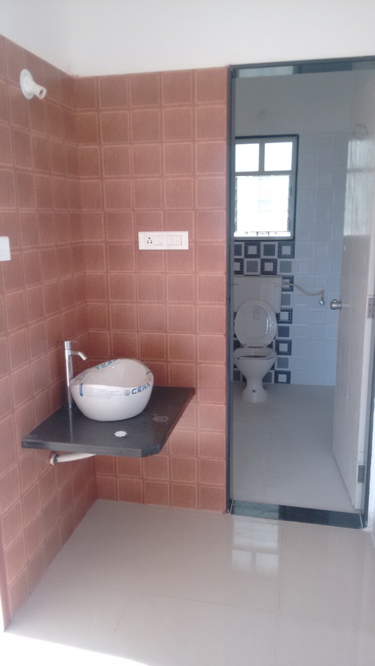 Bathroom, highland-anandvan 2 Bedroom 1020 Sq.Ft. Apartment In Baner Pune 9745015