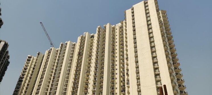 Cover Image, amrapali-dream-valley 3 Bedroom 1360 Sq.Ft. Apartment In Tech Zone 4 Greater Noida Greater Noida 9781438