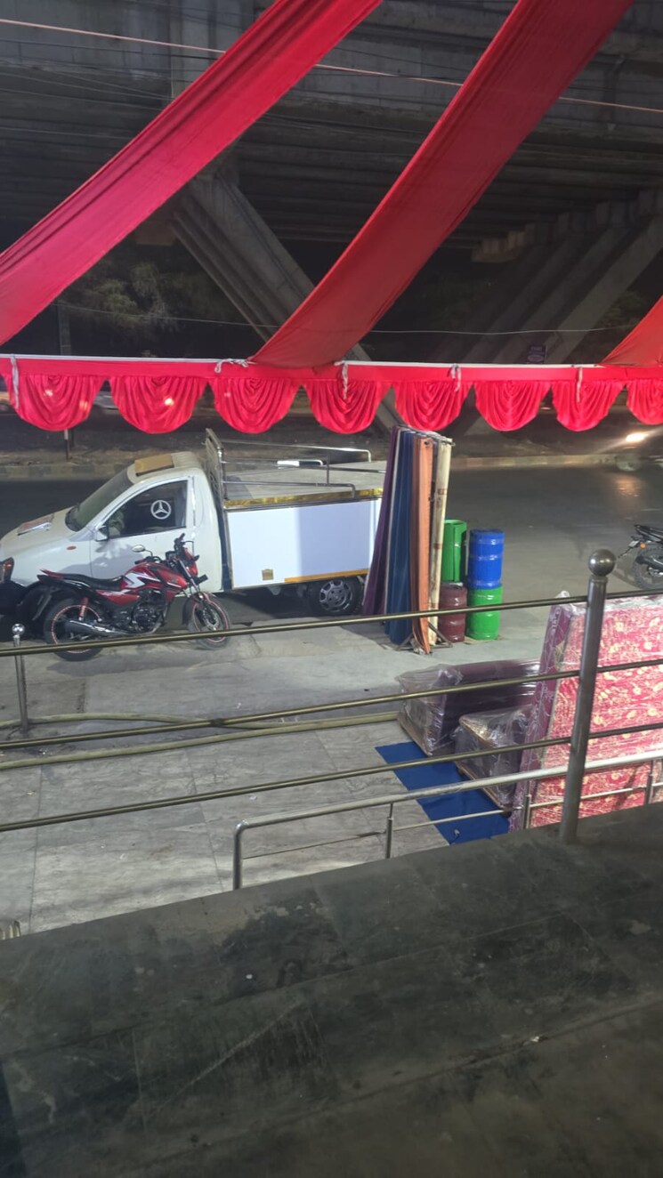  Parking, khurram nagar 6+ Bedroom 4000 Sq.Ft. Independent House In Khurram Nagar Lucknow 9781459