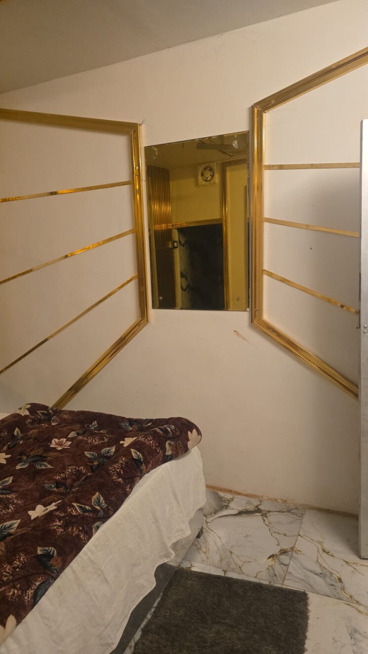 Bedroom, khurram nagar 6+ Bedroom 4000 Sq.Ft. Independent House In Khurram Nagar Lucknow 9781459