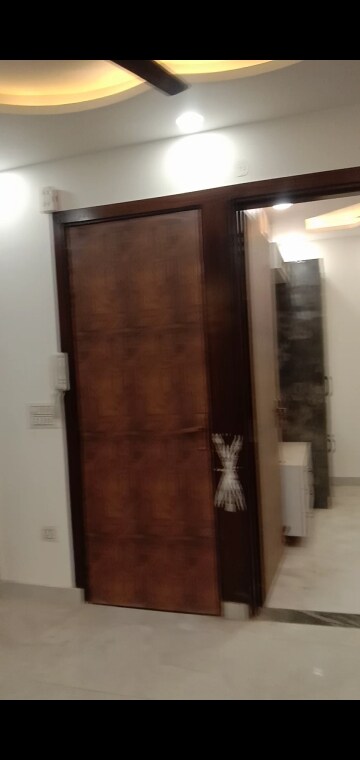 Furnished Amenities in 2 BHK Independent House at Dwarka Mor – for Sale