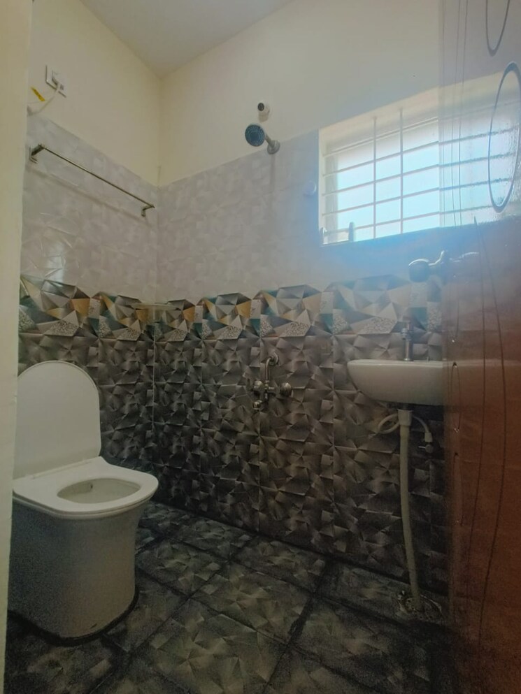Bathroom, akshaya-enclave-new-thippasandra 2 Bedroom 1200 Sq.Ft. Builder Floor In New Thippasandra Bangalore 9781532