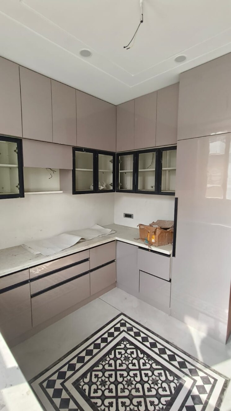 Kitchen, palam vihar 3 Bedroom 1800 Sq.Ft. Builder Floor In Palam Vihar Gurgaon 9781547