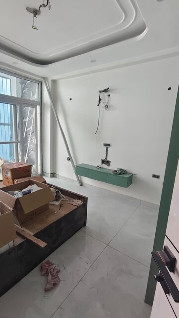 Master Bedroom in 3 BHK Builder Floor at Palam Vihar – for Rent