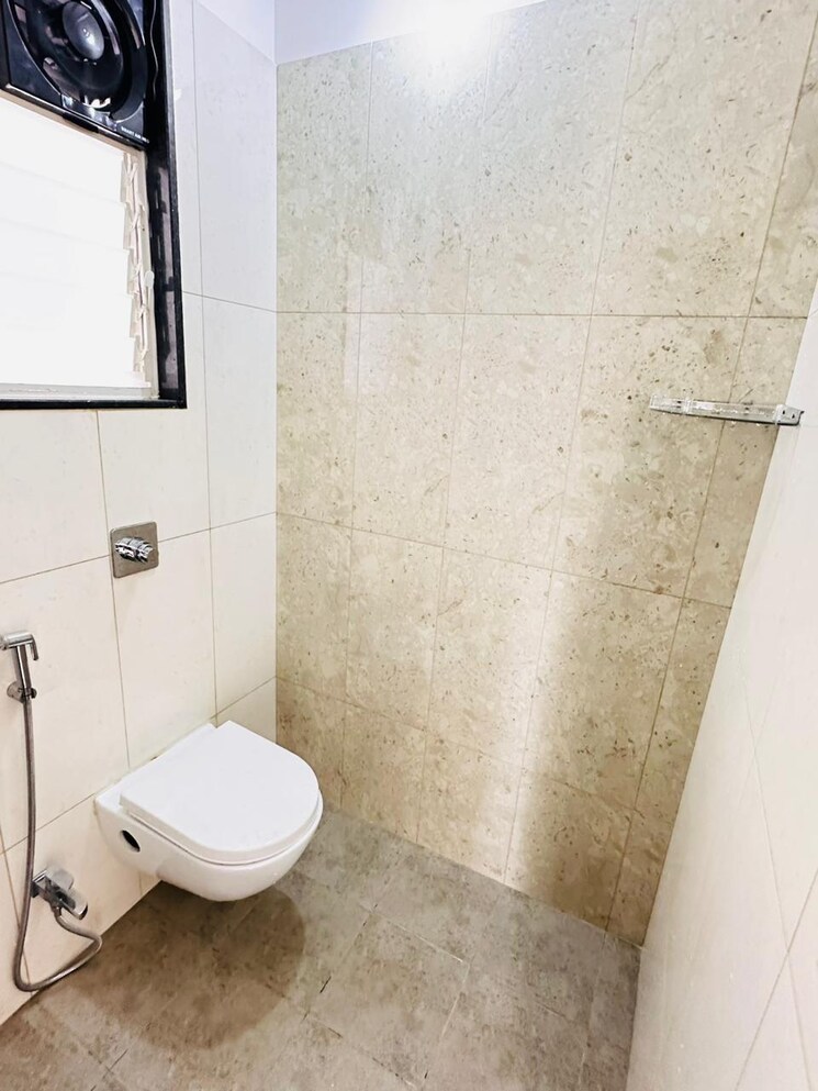 Bathroom, vj-yashone-infinitee 2 Bedroom 1032 Sq.Ft. Apartment In Tathawade Pune 9781557