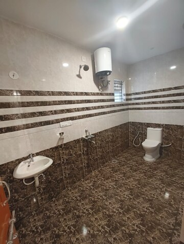 Bathroom in 2 BHK Builder Floor at DSR Divine, New Thippasandra – for Rent