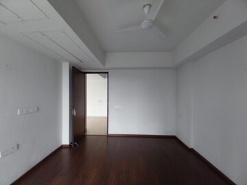 Room in 3 BHK Apartment at Tulip Orange, Sector 70 – for Rent