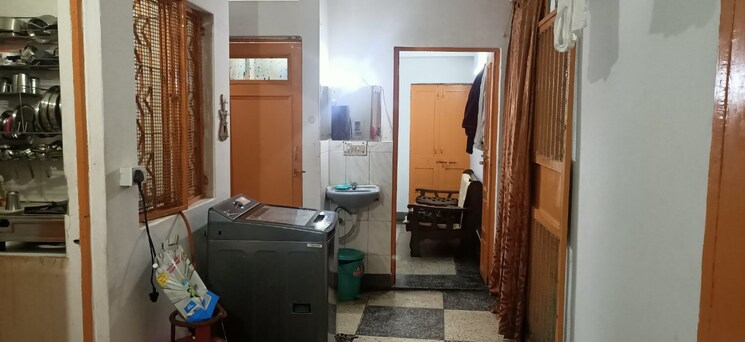 Other, govindpuri 6+ Bedroom 3000 Sq.Ft. Independent House In Govindpuri Delhi 9781644