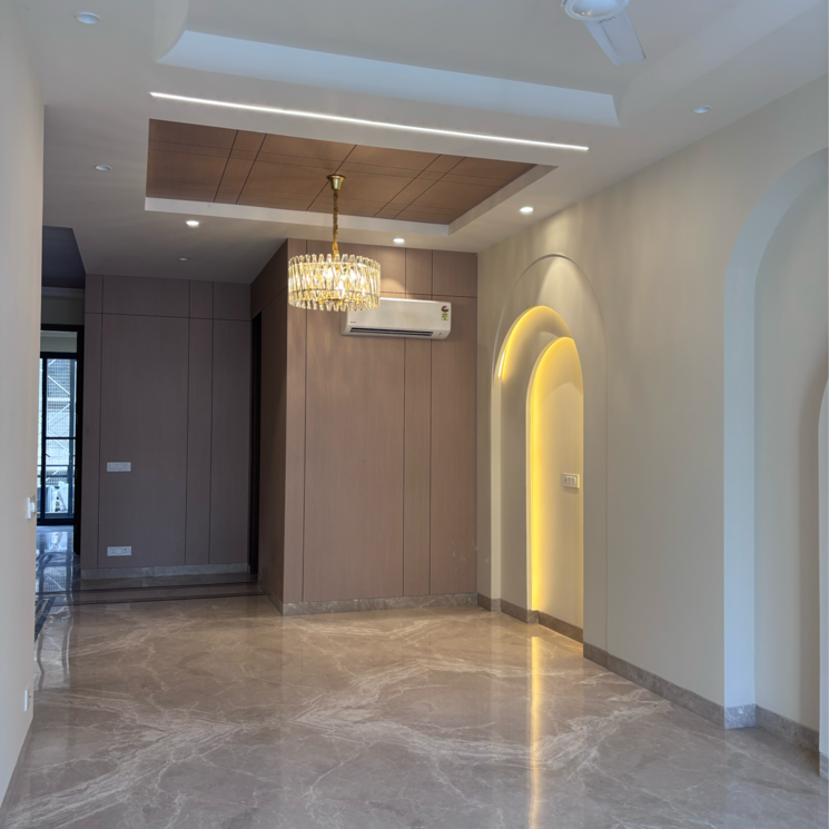 undefined, hauz khas 3 Bedroom 200 Sq.Yd. Builder Floor In Hauz Khas Delhi 9781665