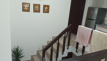 Staircase in 5 BHK Villa at Vipul Tatvam Villas, Sector 48 – for Rent