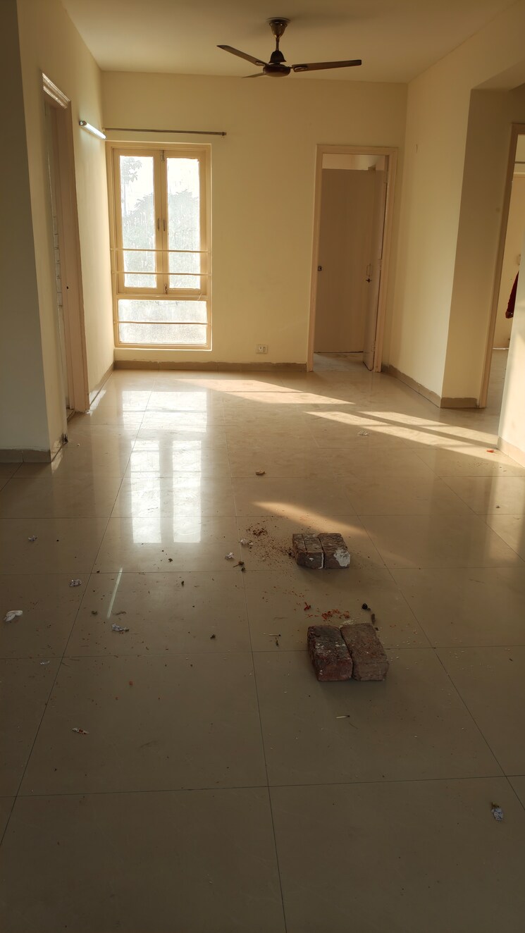 Room, shiv-sai-ozone-park 3 Bedroom 1795 Sq.Ft. Apartment In Sector 86 Faridabad 9781763