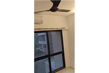 Furnished Amenities in 3 BHK Apartment at Kanakia Rainforest, Andheri East – for Rent