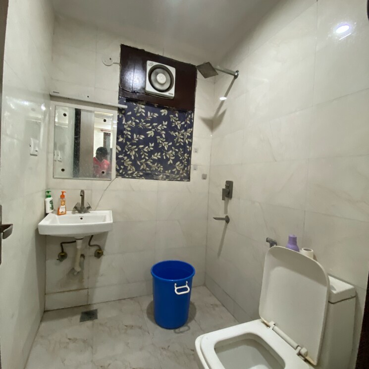 Bathroom, chattarpur 2 Bedroom 800 Sq.Ft. Builder Floor In Chattarpur Delhi 9781787