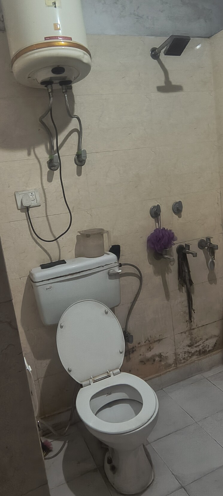 Bathroom, malviya nagar 2 Bedroom 900 Sq.Ft. Builder Floor In Malviya Nagar Delhi 9781820