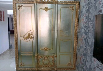 Bedroom in 5 BHK Apartment at Prarthna Heights, Parel – for Sale