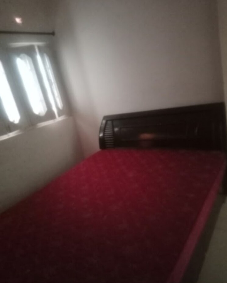 Room, aliganj 1 Bedroom 850 Sq.Ft. Villa In Aliganj Lucknow 9781891
