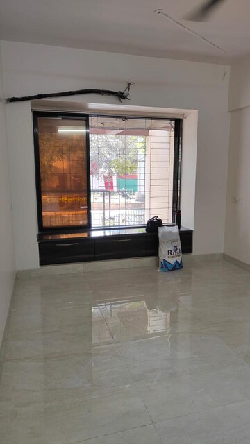 Room in 1 BHK Apartment at Om Yogeshwar, Dahisar West – for Rent