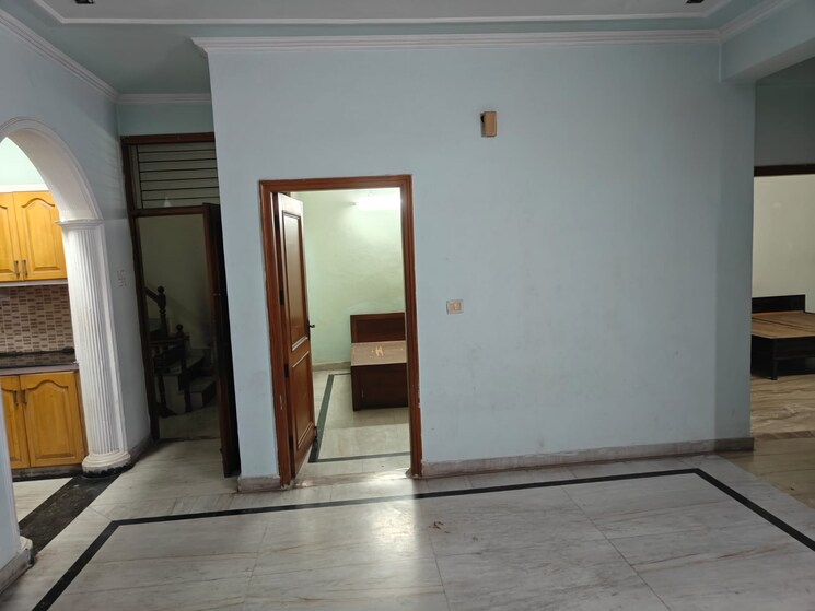 Room, rwa-apartments 2 Bedroom 1245 Sq.Ft. Builder Floor In Sector 31 Noida 9781905