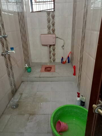 Bathroom in 1 RK Villa at Aliganj – for Rent