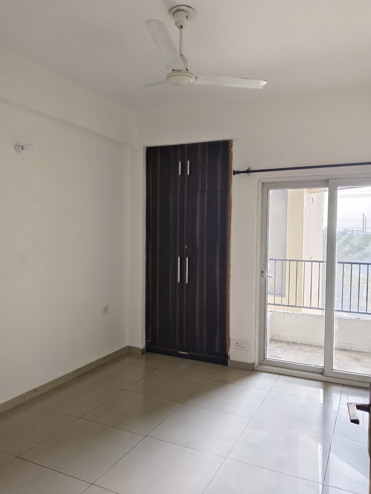 Room, homes-121 3 Bedroom 1425 Sq.Ft. Apartment In Sector 121 Noida 9781936