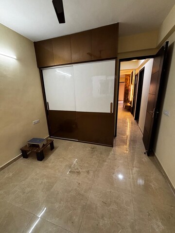 Room in 3 BHK Builder Floor at Signature Global Park 4 and 5, Sohna Sector 36 – for Rent