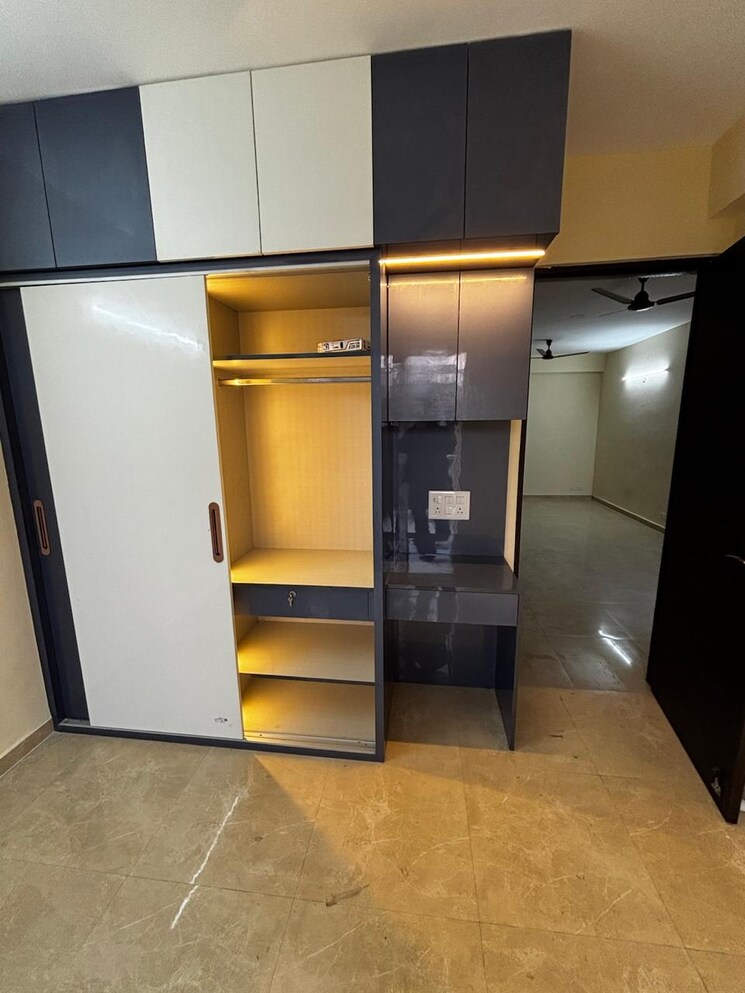 Kitchen, signature-global-park-4-and-5 3 Bedroom 1120 Sq.Ft. Builder Floor In Sohna Sector 36 Gurgaon 9781961