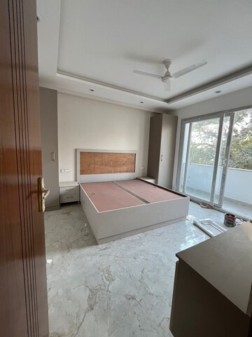 Room in 3 BHK Apartment at Tulip Orange, Sector 70 – for Rent
