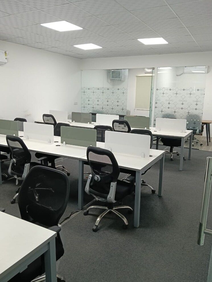 Team Area, sector 63 Commercial Office Space 1600 Sq.Ft. In Sector 63 Noida 9782115