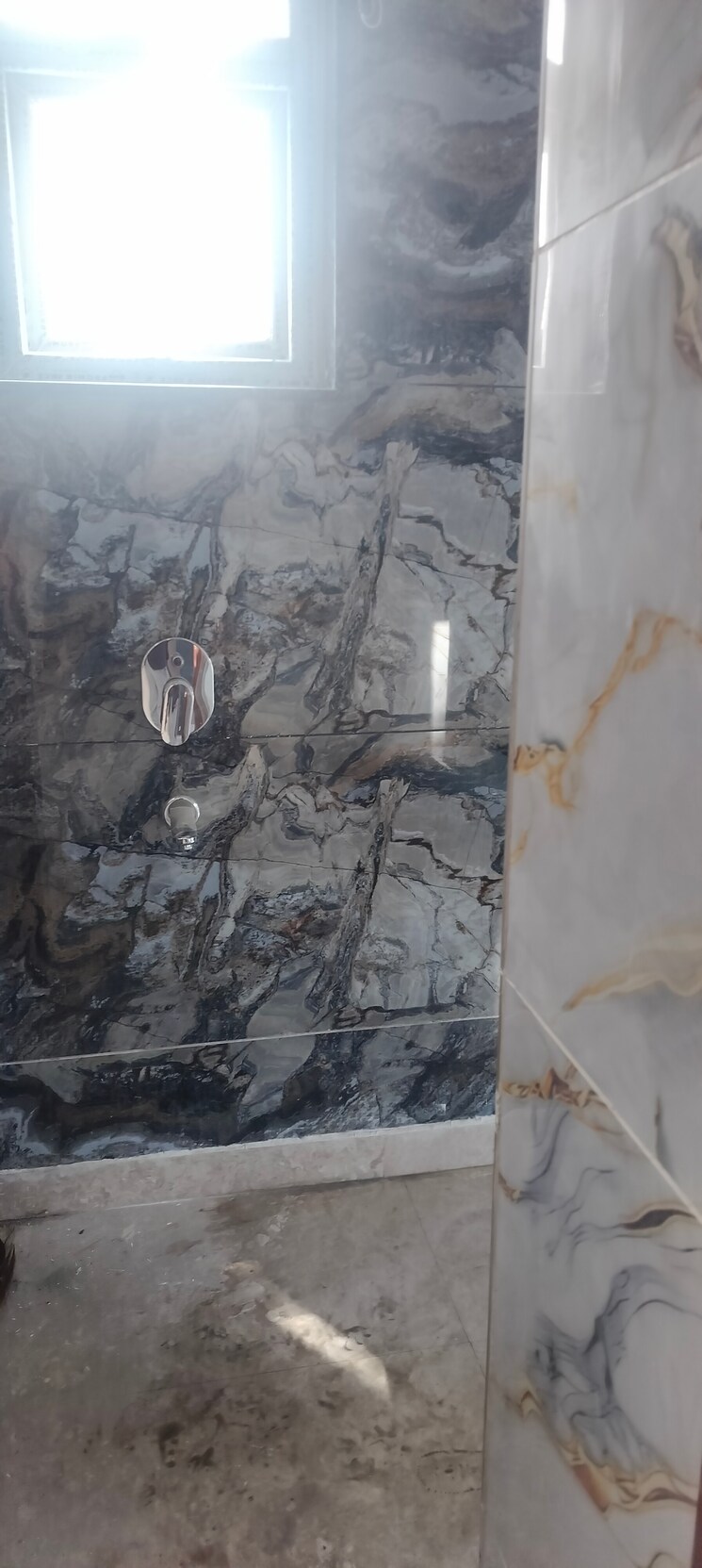 Bathroom, janakpuri 3 Bedroom 1000 Sq.Ft. Builder Floor In Janakpuri Delhi 9782124