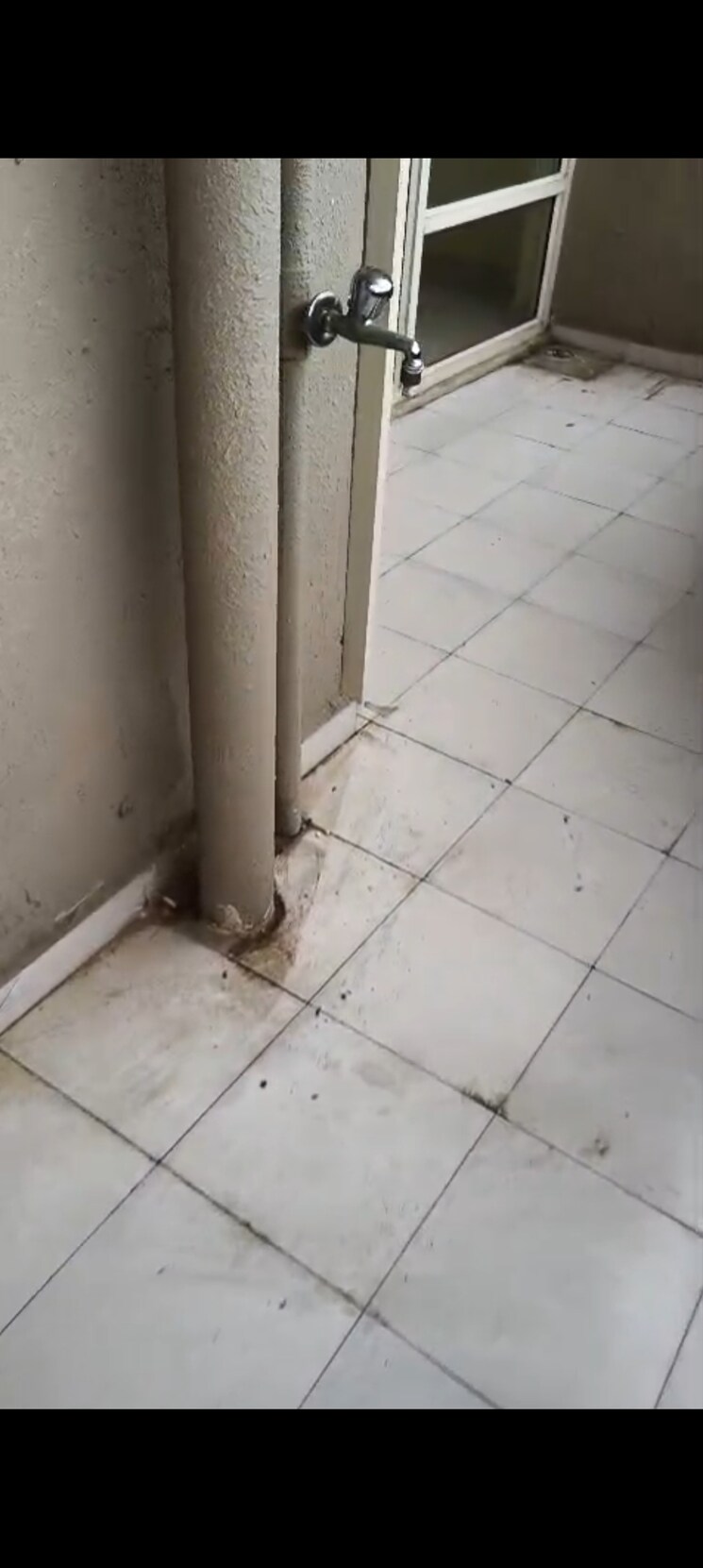 Bathroom, pyramid-heights 2 Bedroom 600 Sq.Ft. Apartment In Sector 85 Gurgaon 9782119