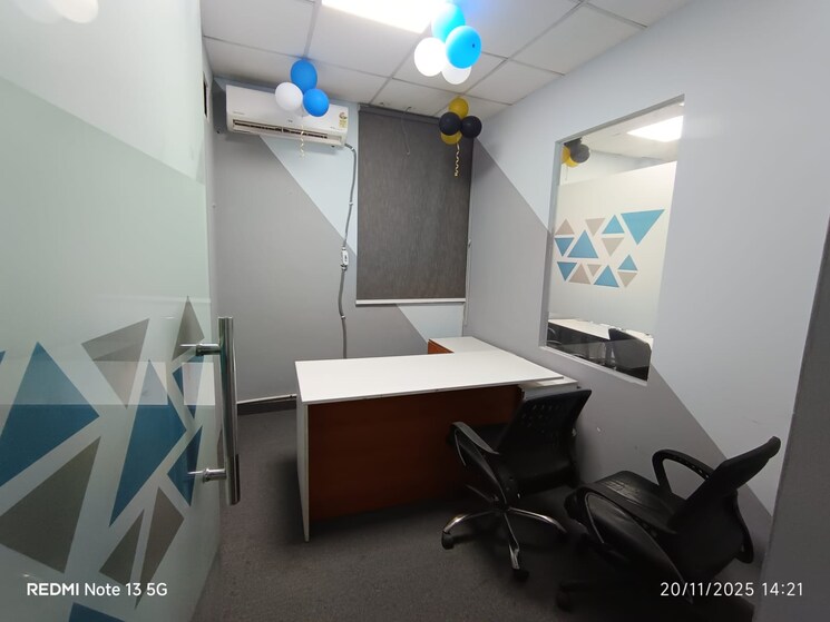 Team Area, sector 6 Commercial Office Space 2200 Sq.Ft. In Sector 6 Noida 9782161