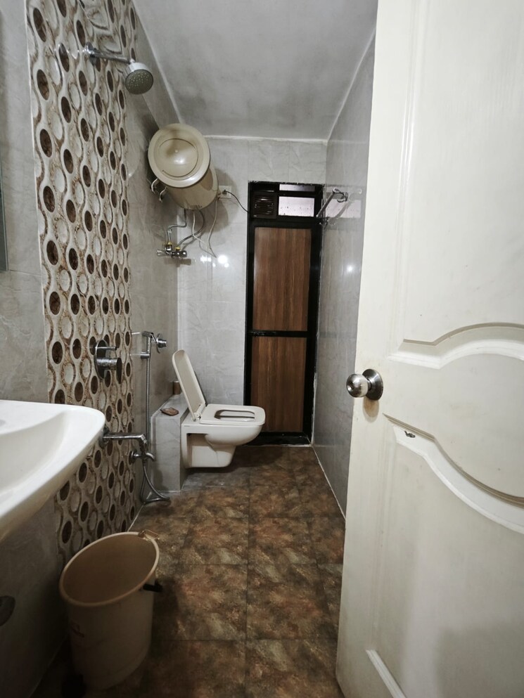 Bathroom, mm-spectra 2 Bedroom 1300 Sq.Ft. Apartment In Chembur Mumbai 9782157