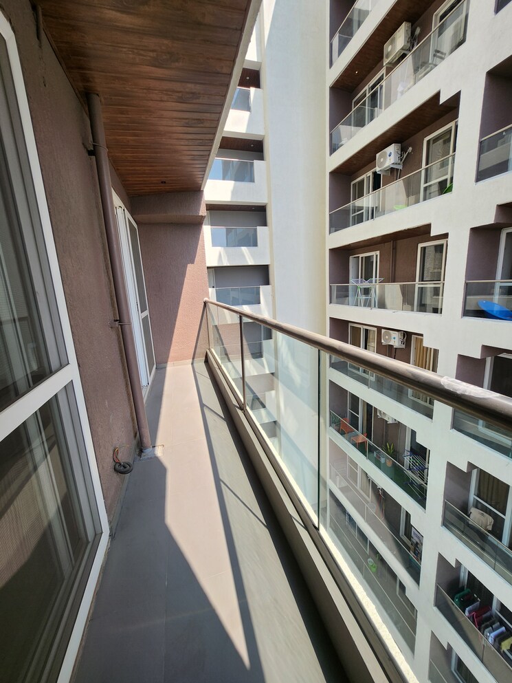 Balcony, yashcon-neon 1 Bedroom 460 Sq.Ft. Apartment In Viman Nagar Pune 9782321
