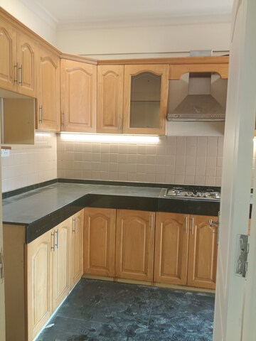 Kitchen in 3 BHK Apartment at Central Park I, Sector 42 – for Rent